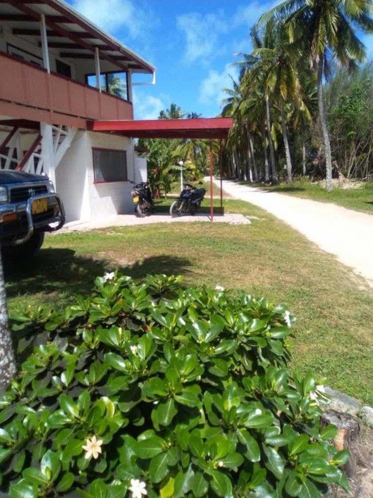 Reef Motel - Aitutaki Arutanga Exteriör bild