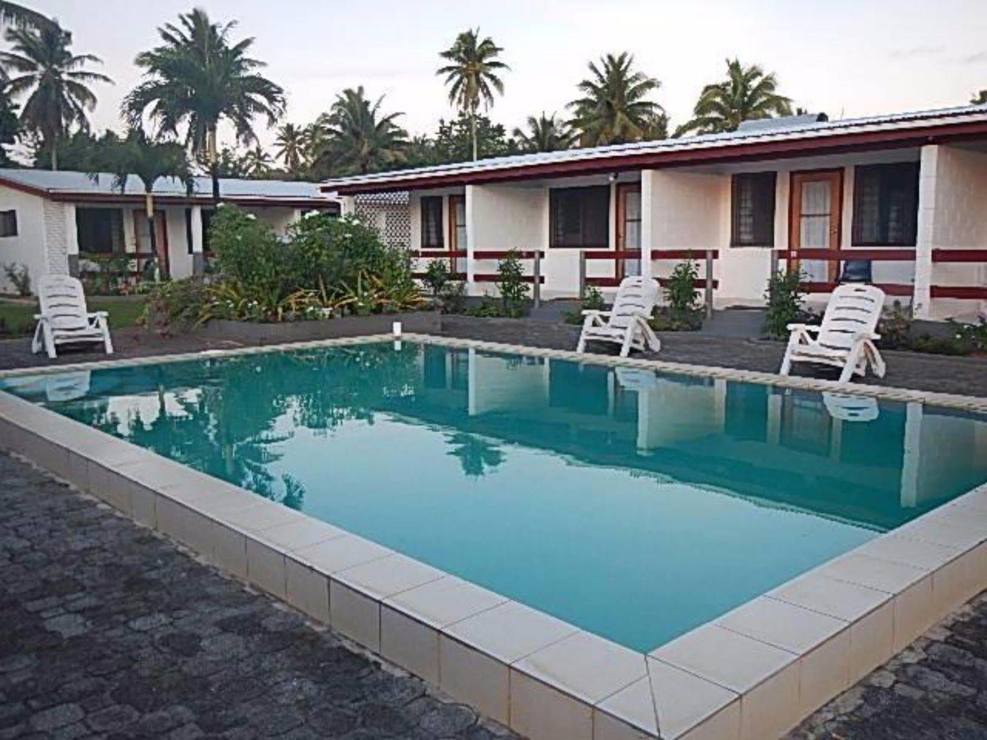 Reef Motel - Aitutaki Arutanga Exteriör bild