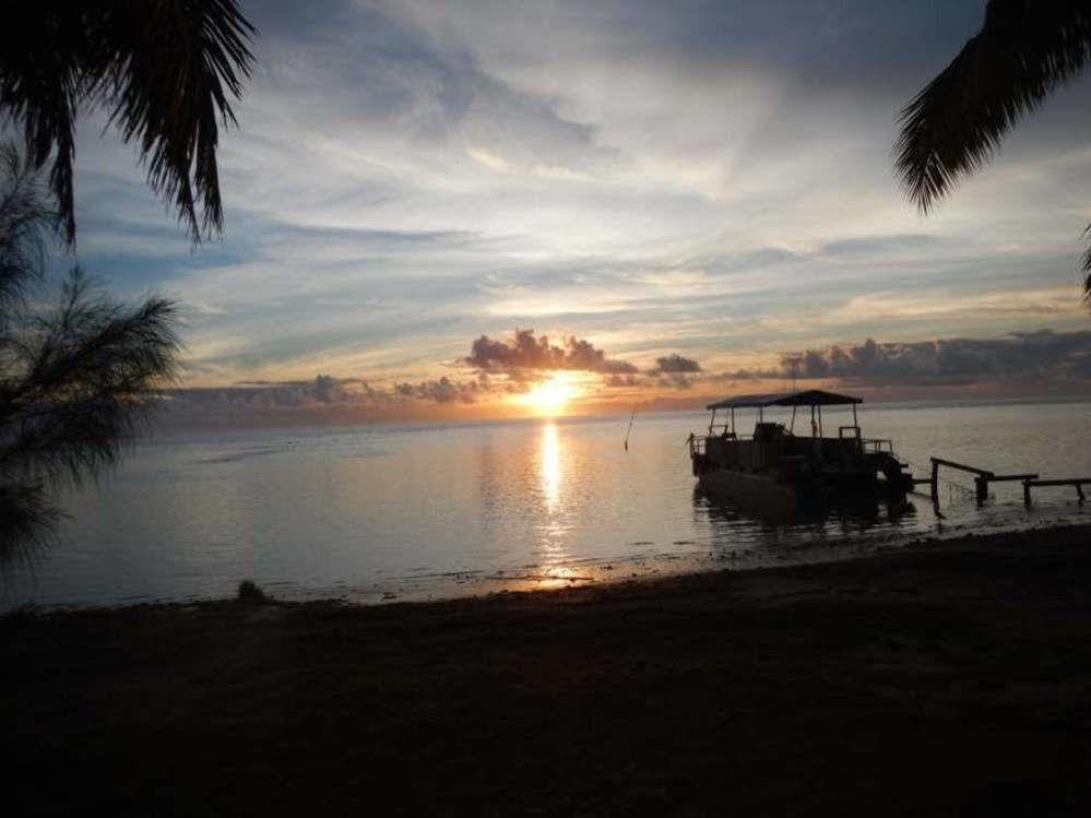 Reef Motel - Aitutaki Arutanga Exteriör bild